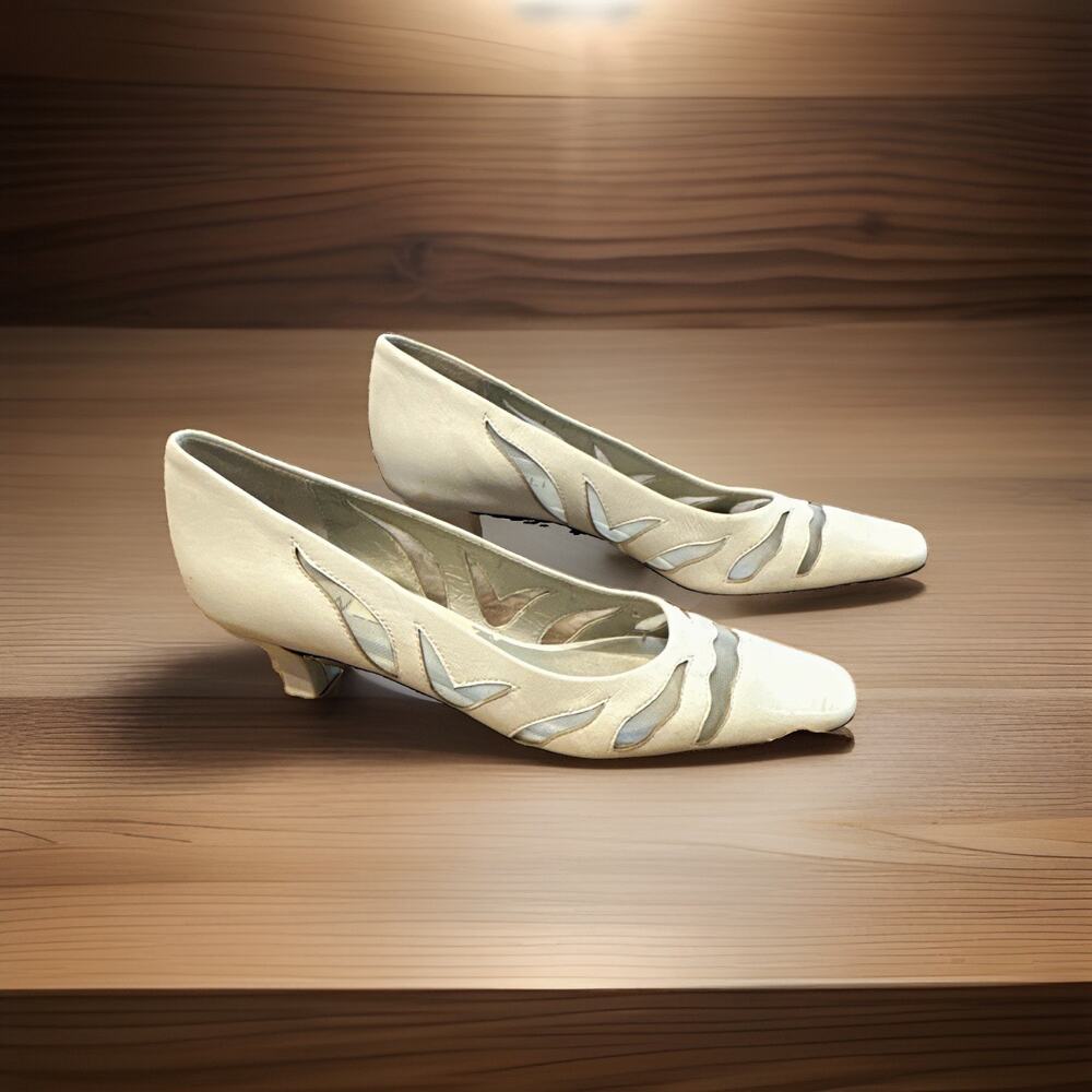 Vaneli Women’s Leather Pump White/Gray Square Toe Block Heel Slip-On 6.5